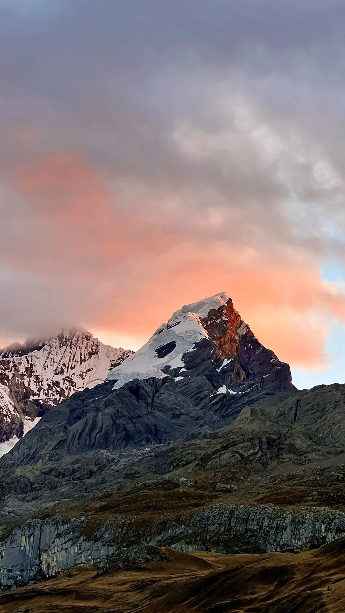 Foto del amanecer de la coordillera